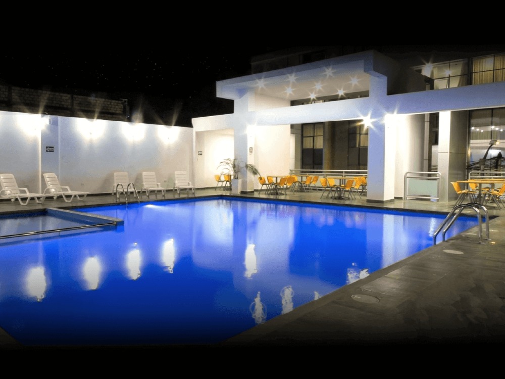 HOTEL CUMBAZA 